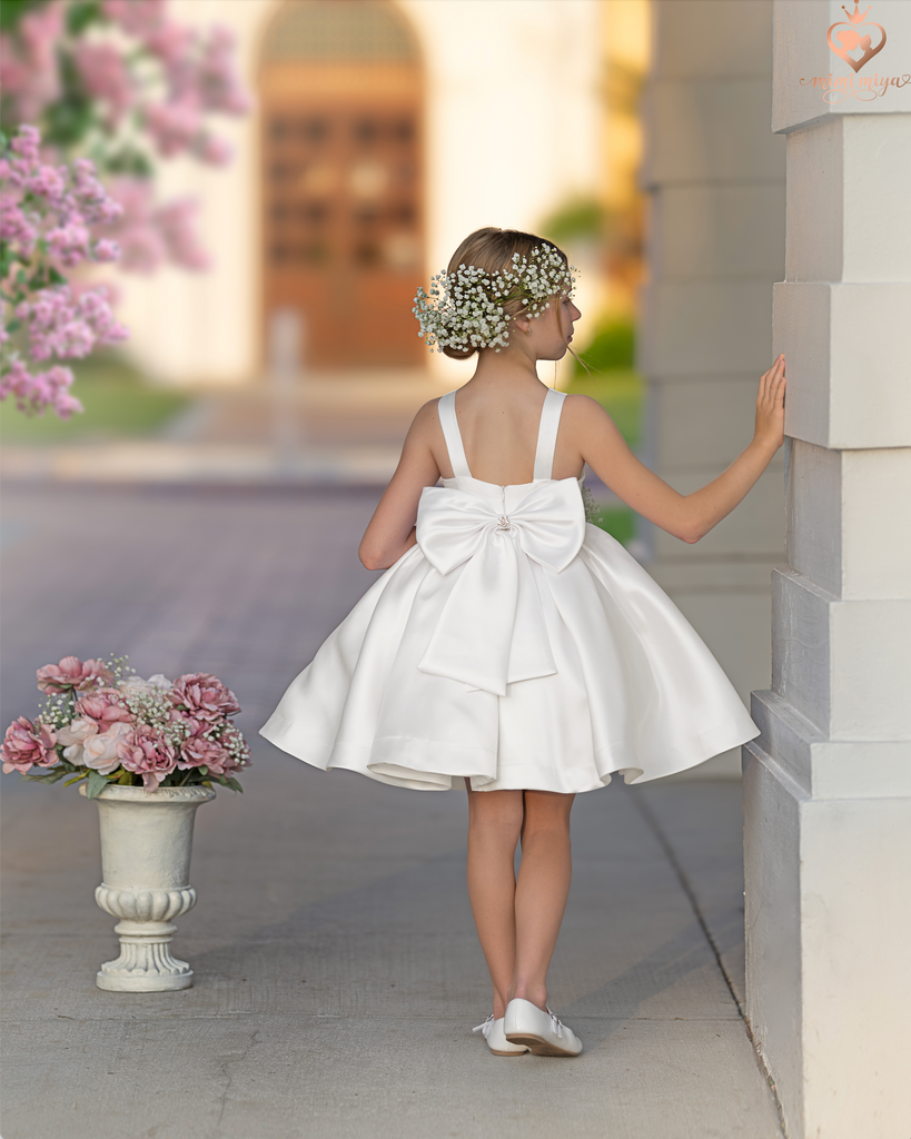 “Charlotte" Mimi Miya Couture - Flower Girl Dress in Mikado - Ivory