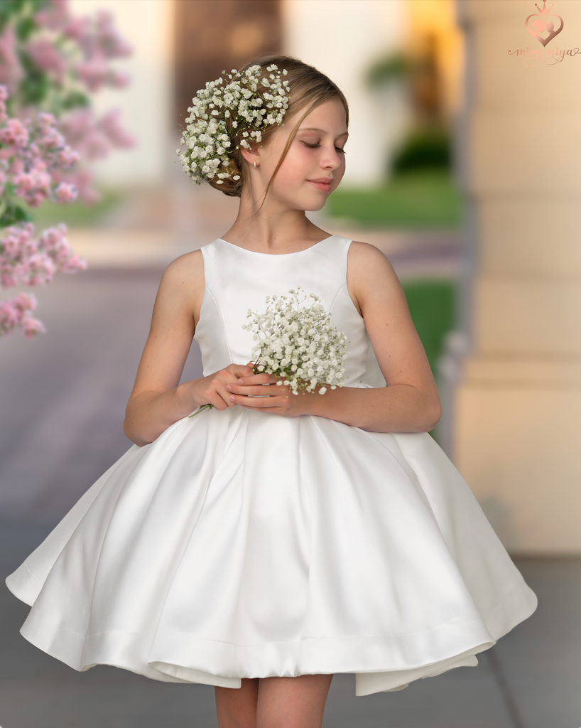 “Charlotte" Mimi Miya Couture - Flower Girl Dress in Mikado - Ivory