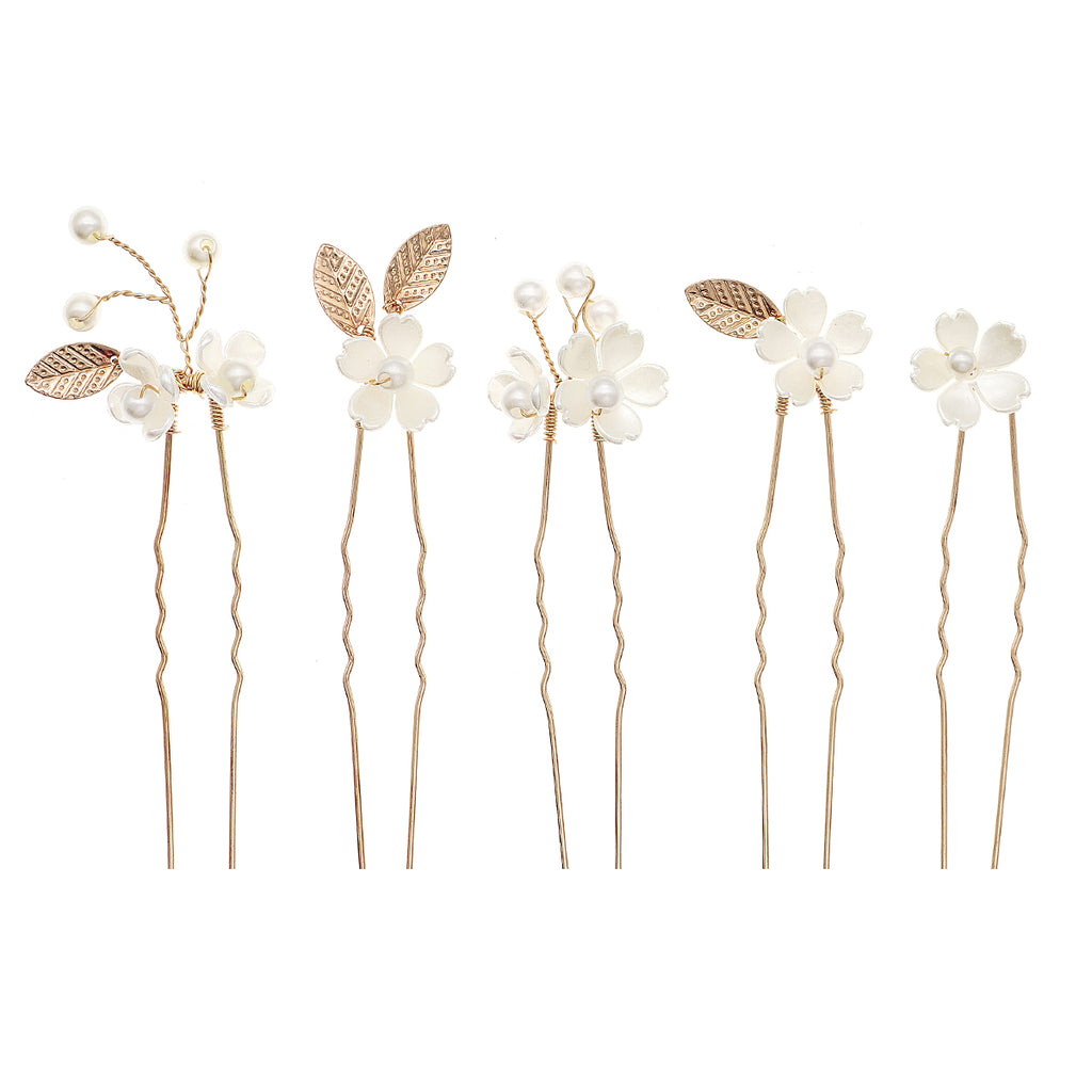 Beatrice' flower and pearls gold hair pins for girls, perfect for weddings and special occasions, featuring delicate flowers and pearls.